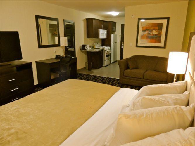 Western Star Inn And Suites Carlyle Chambre photo