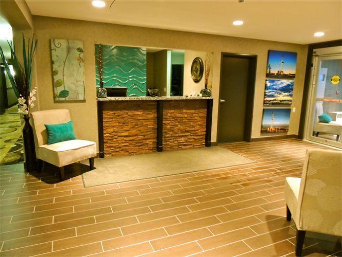 Western Star Inn And Suites Carlyle Extérieur photo