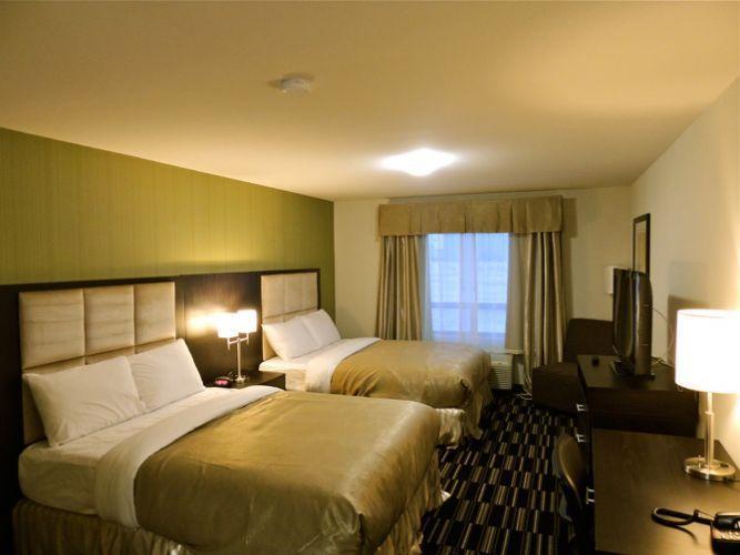 Western Star Inn And Suites Carlyle Chambre photo