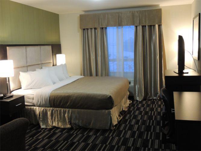Western Star Inn And Suites Carlyle Chambre photo