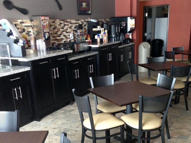 Western Star Inn And Suites Carlyle Extérieur photo